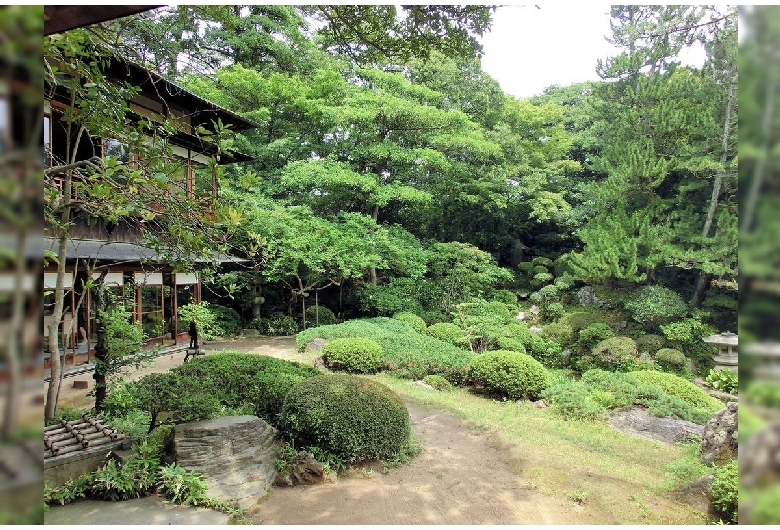 本間氏別邸庭園（鶴舞園）