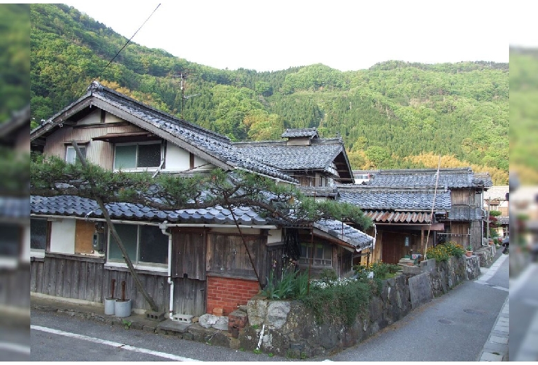 菅浦の湖岸集落景観