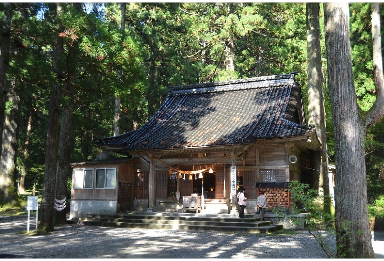 雄山神社（芦峅中宮祈願殿）