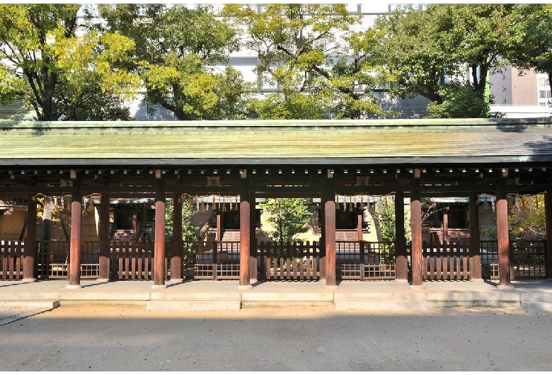 坐摩神社