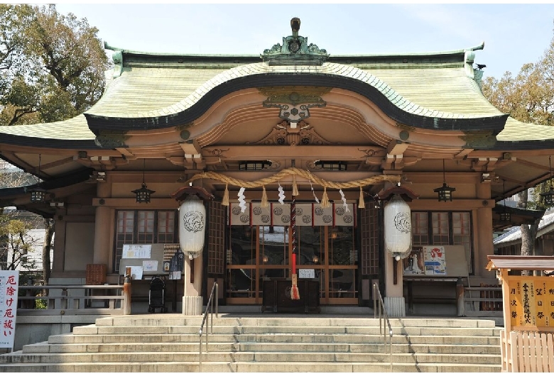 坐摩神社