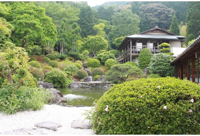 奥殿陣屋