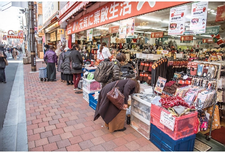 巣鴨地蔵通り商店街