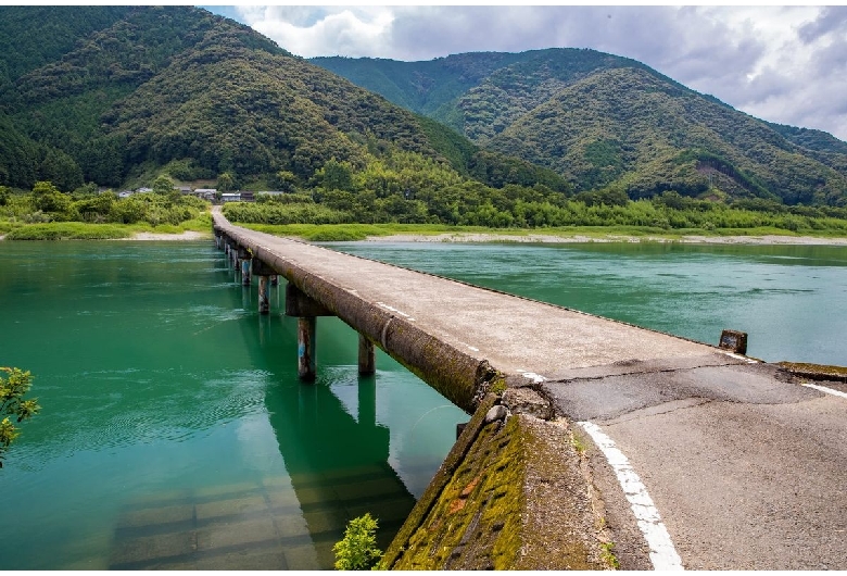 高瀬沈下橋（四万十川）