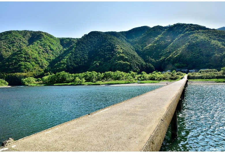 高瀬沈下橋（四万十川）