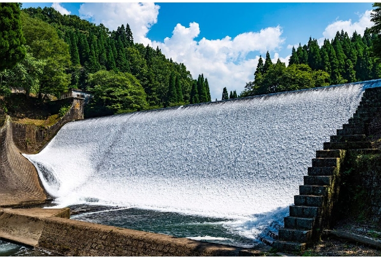 白水溜池堰堤（白水ダム）