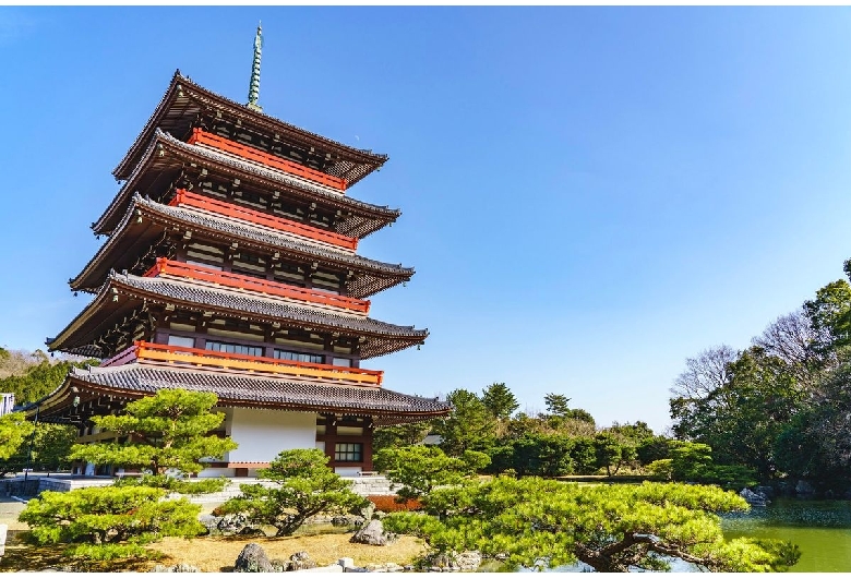 蓮華院誕生寺奥之院