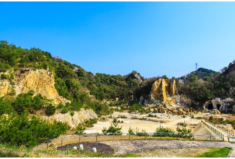 泉山磁石場