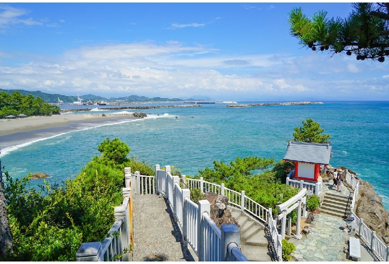 桂浜竜王宮（海津見神社）