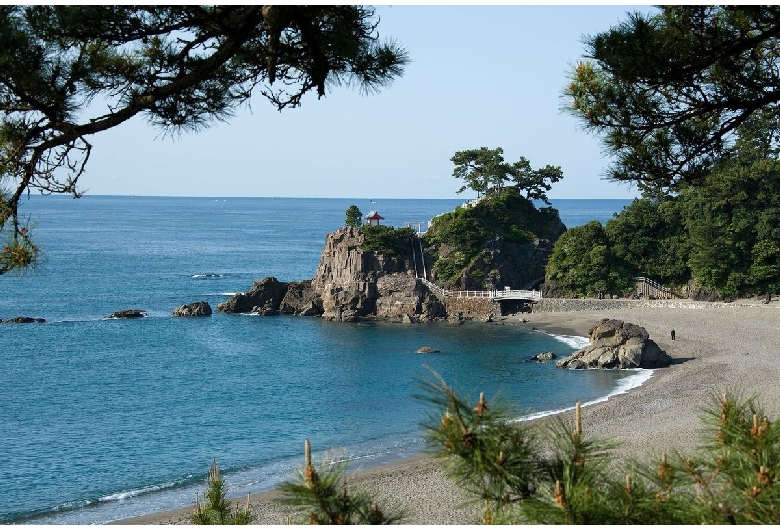 桂浜竜王宮（海津見神社）