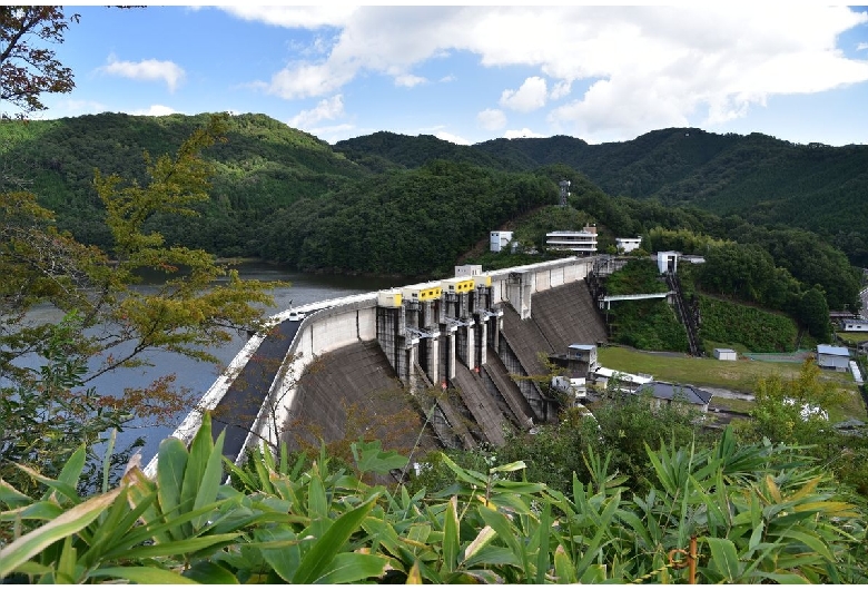 八千代湖（土師ダム）