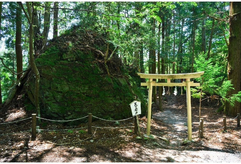 室生龍穴神社