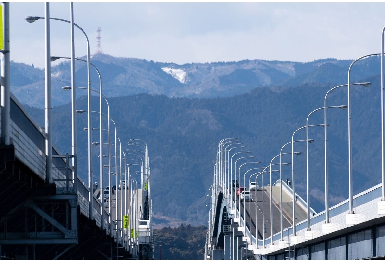 琵琶湖大橋