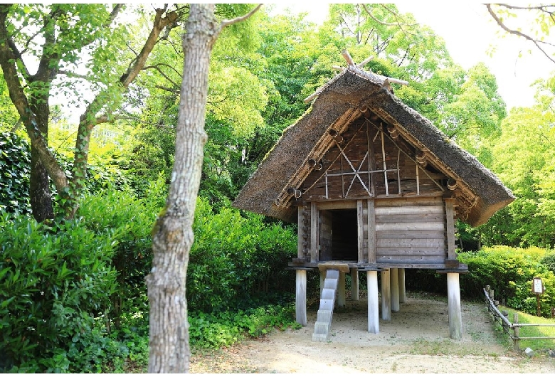 弥生の森歴史公園・銅鐸博物館