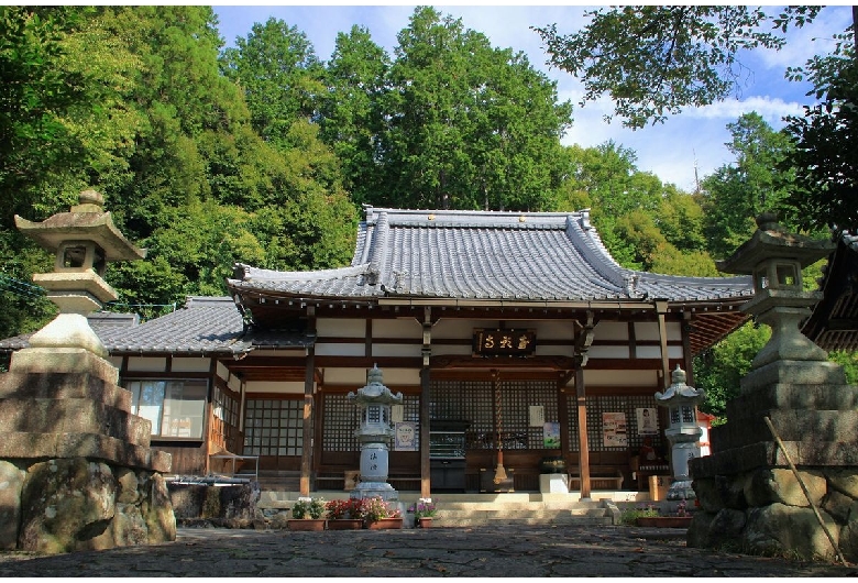 太郎坊宮（阿賀神社）