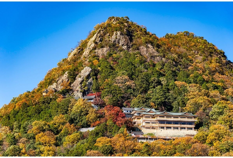 太郎坊宮（阿賀神社）