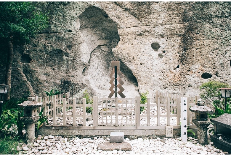 花の窟神社（花窟神社）