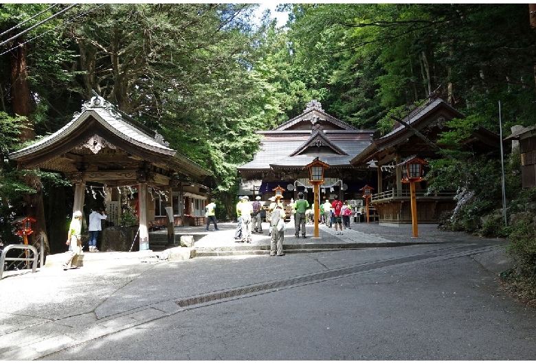 新倉富士浅間神社