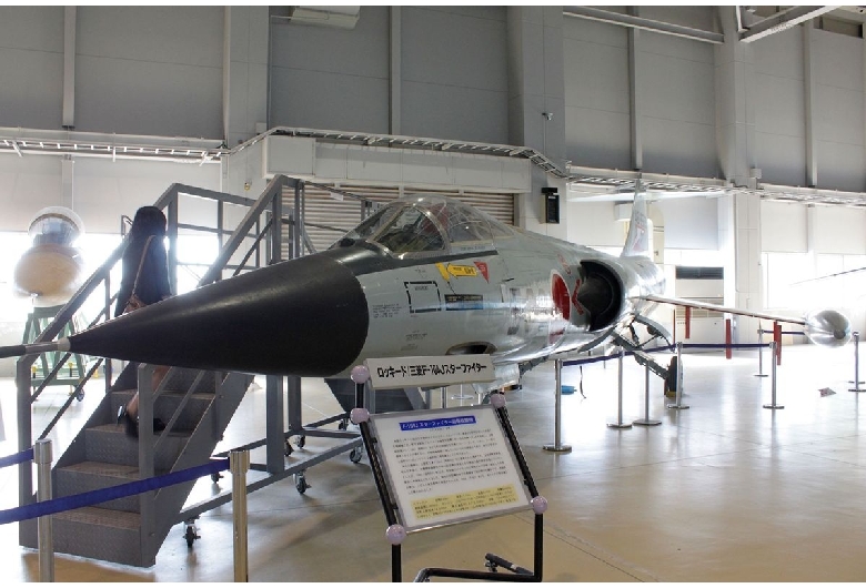 石川県立航空プラザ