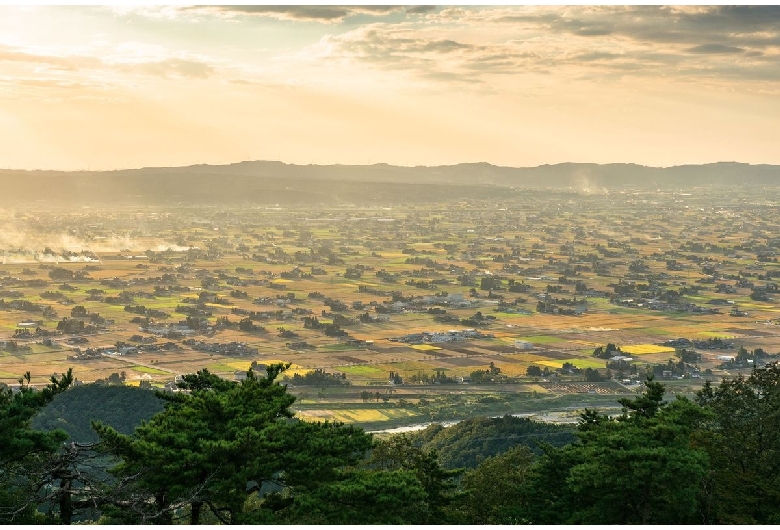 散居村展望台