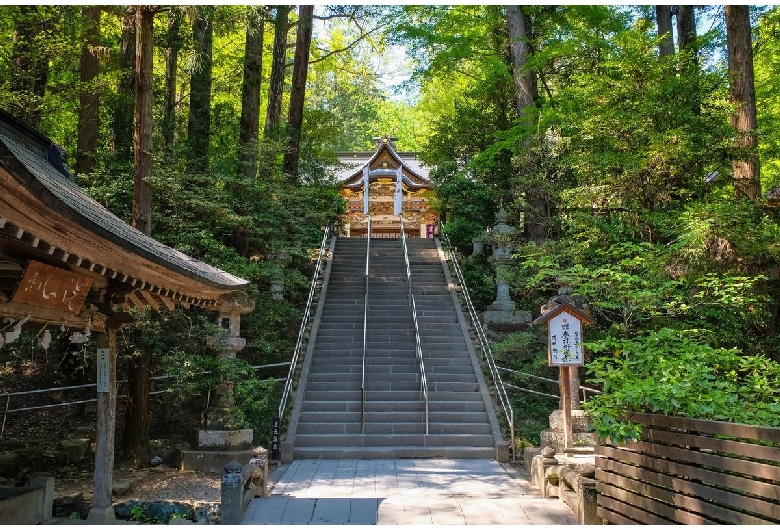 宝登山神社