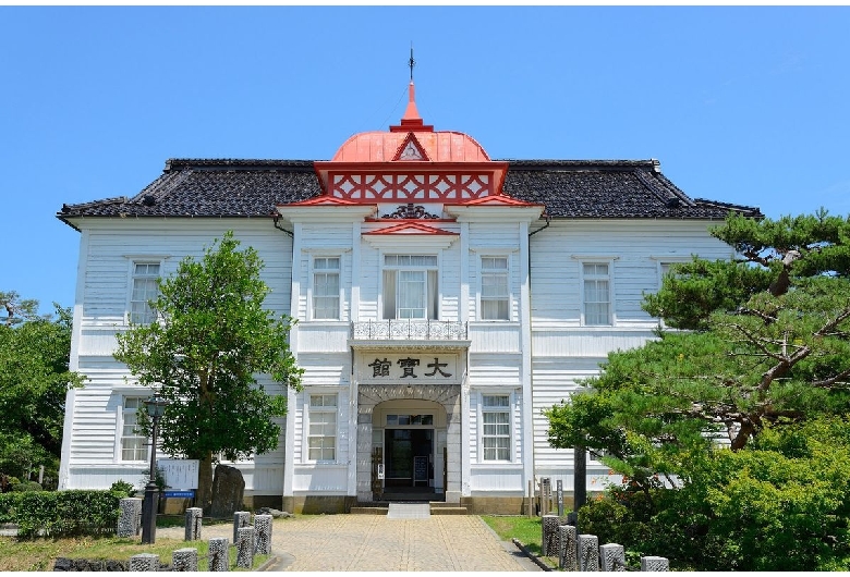 鶴岡公園（大寳館）