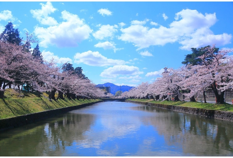 鶴岡公園（大寳館）