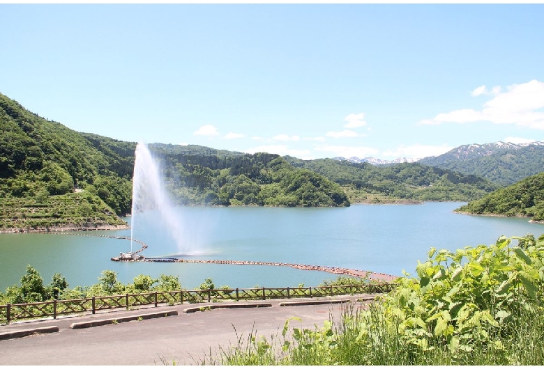 月山湖噴水