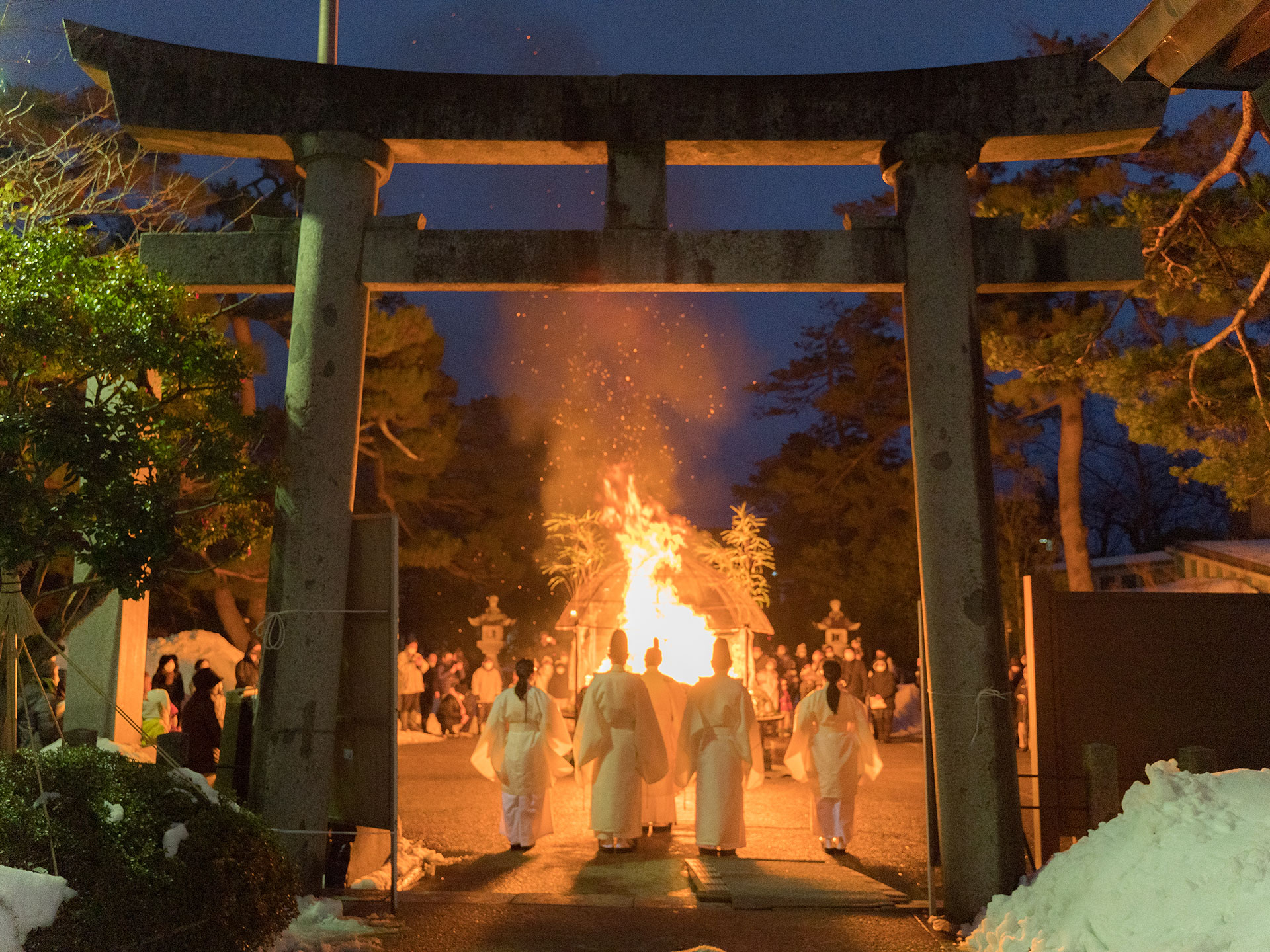 荘内神社
