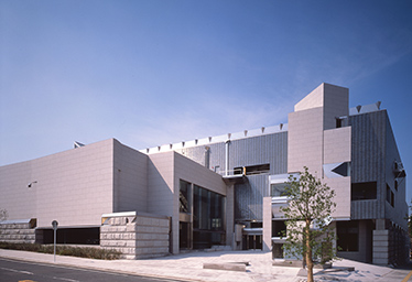 岡山県立美術館