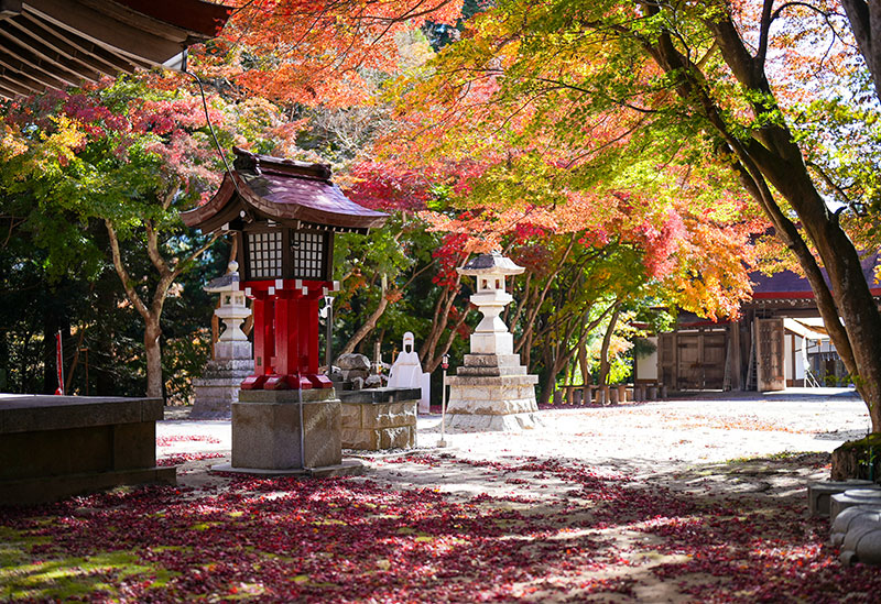 霊山神社