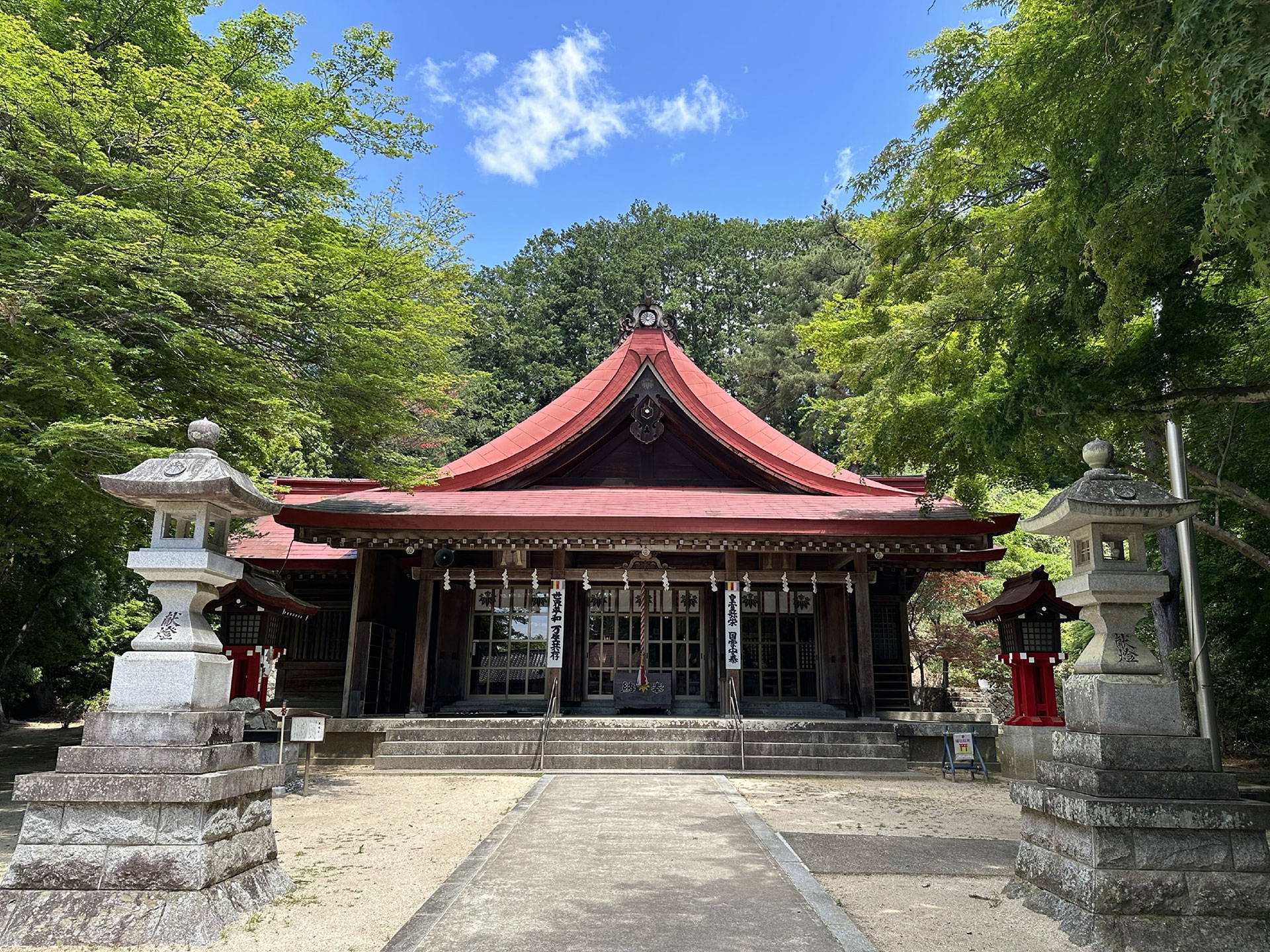 霊山神社