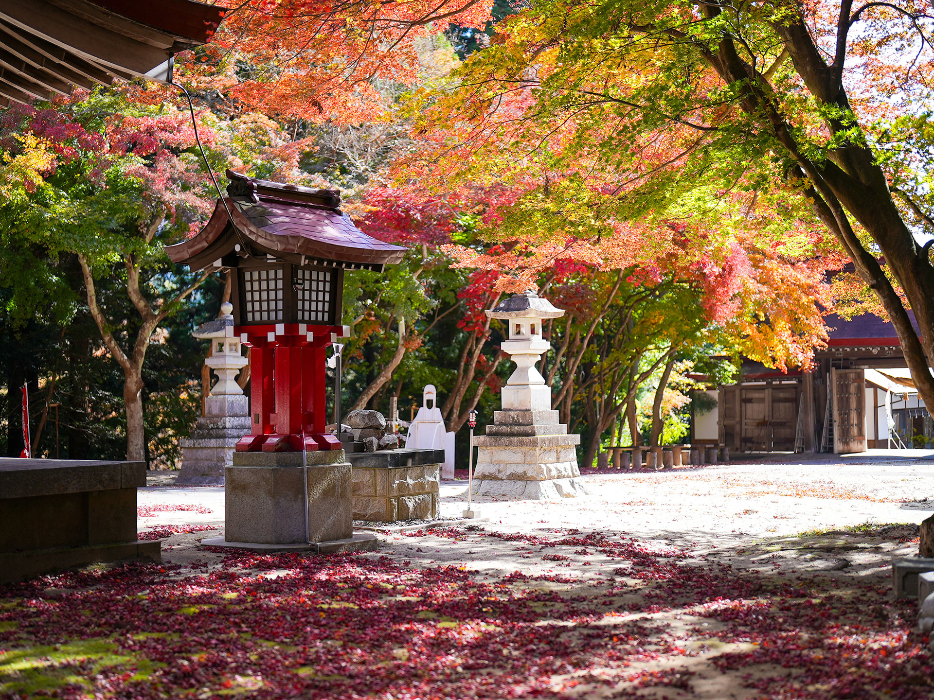 霊山神社