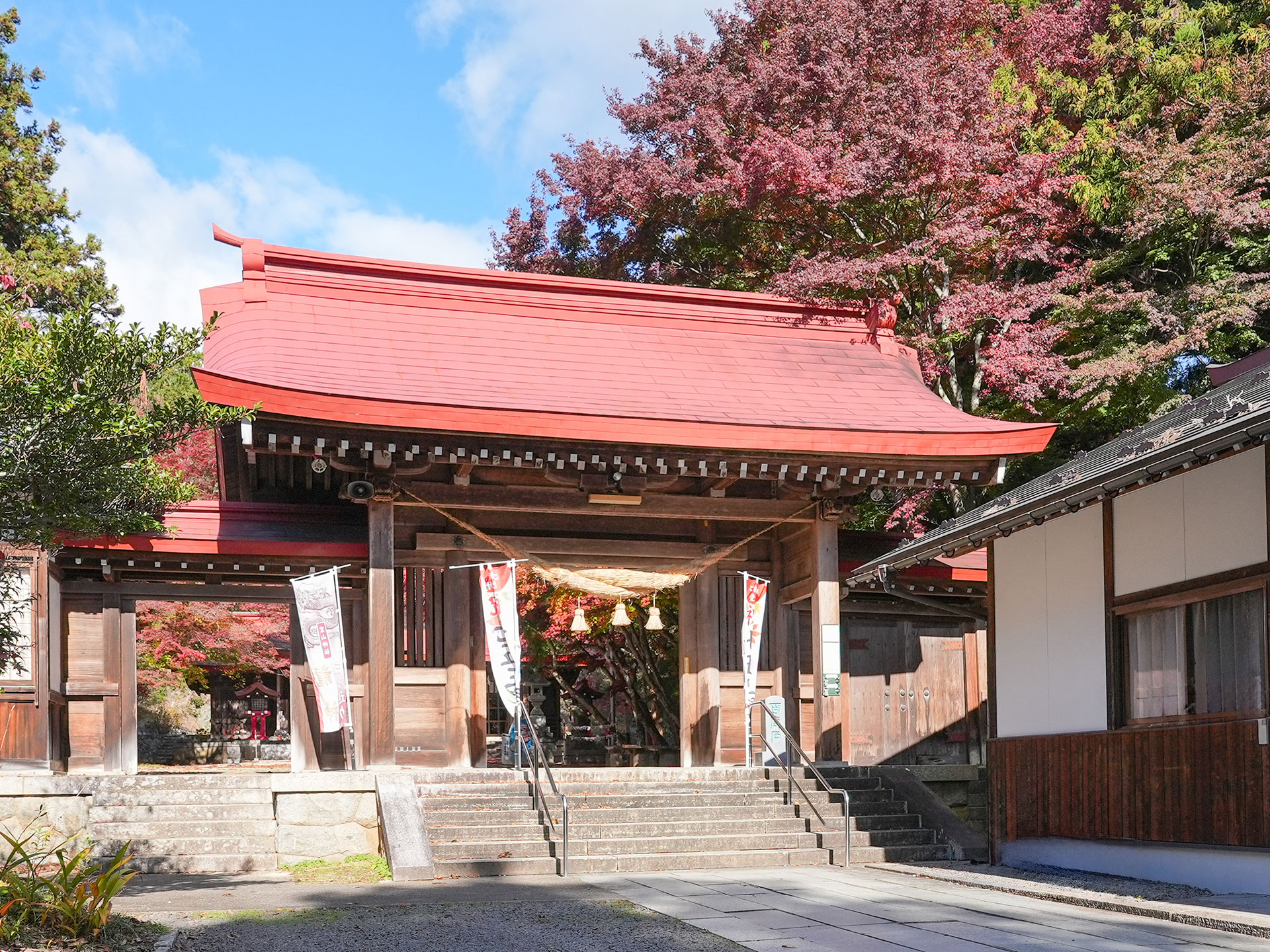 霊山神社
