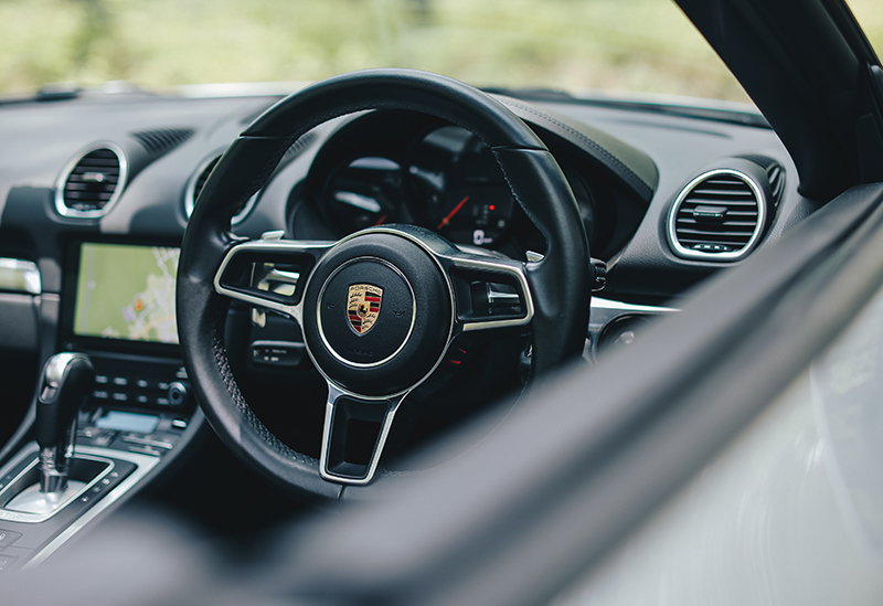 QESTICA KaruizawaStation