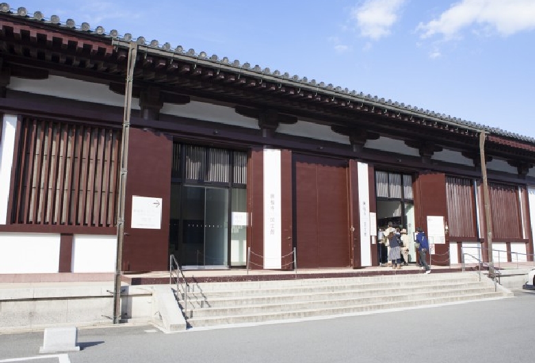 興福寺国宝館