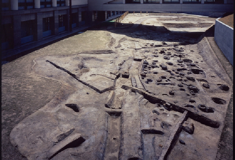 奈良県立万葉文化館