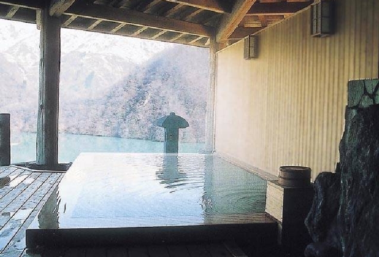 南砺市　平ふれあい温泉センター　ゆ～楽