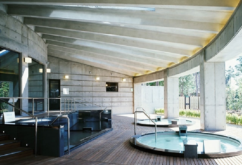 日帰り天然温泉　あらたまの湯