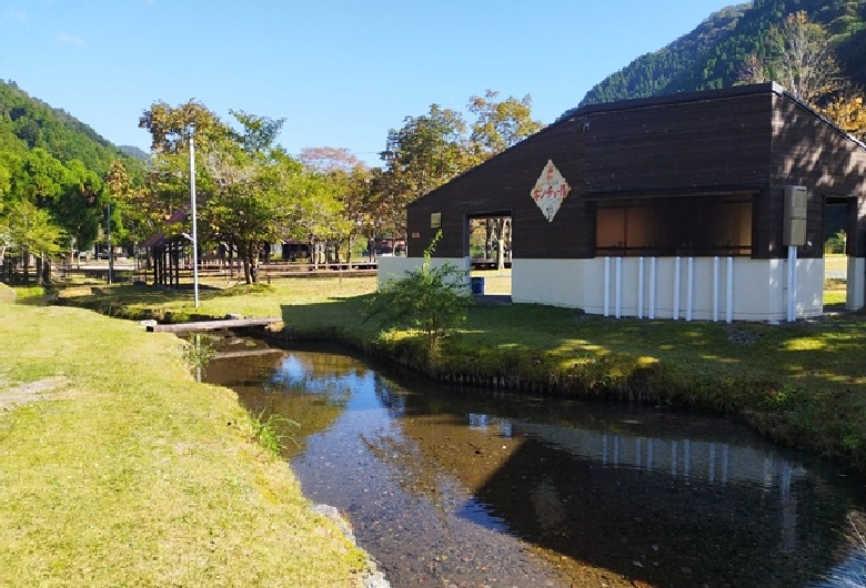 かもしか葛川森のキャンプ場