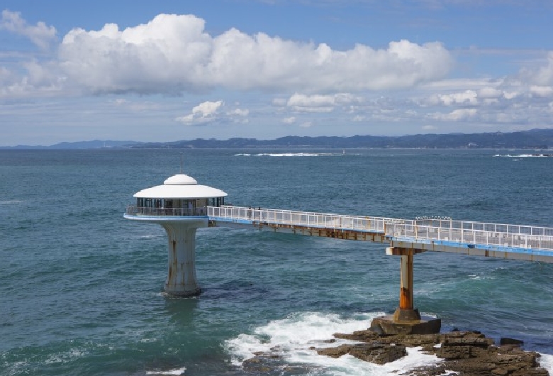 白浜海中展望塔
