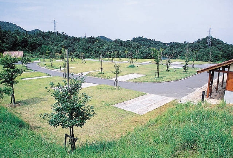 菰沢公園オートキャンプ場