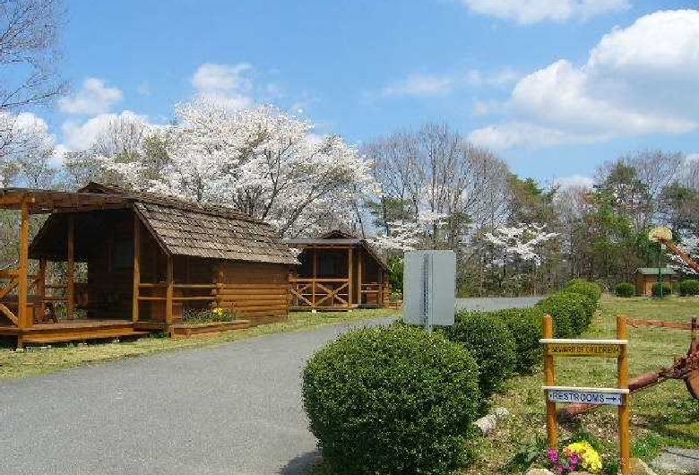 チロリン村キャンプグランド