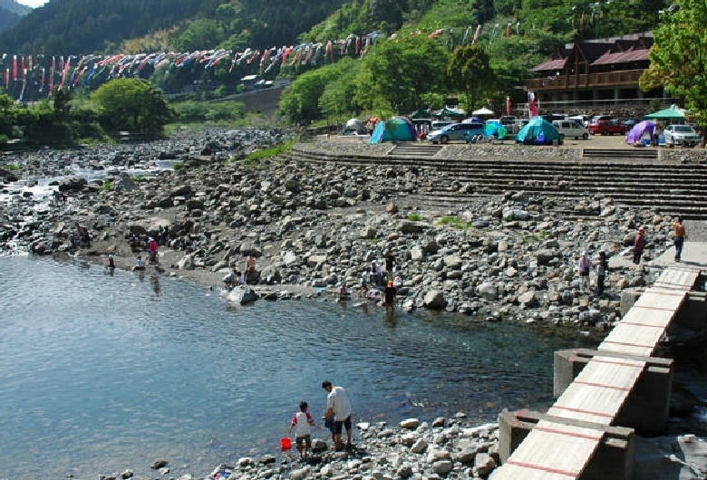 月ヶ谷温泉村キャンプ場 パンゲア・フィールド