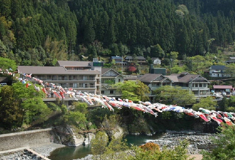 月ヶ谷温泉村キャンプ場　パンゲア・フィールド