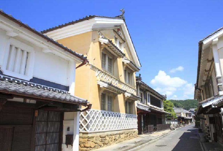 八日市・護国の町並み