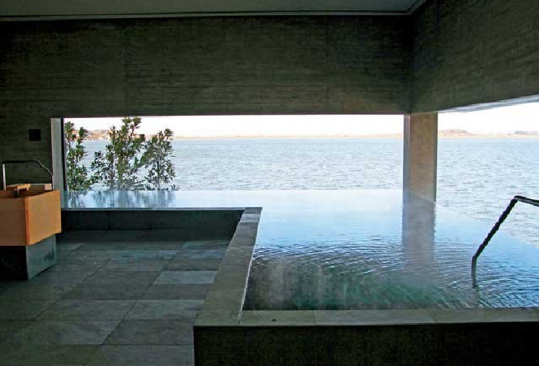 片山津温泉　総湯