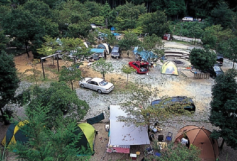 下市町森林公園やすらぎ村（キャンプ場）