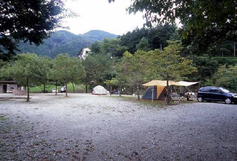下市町森林公園やすらぎ村（キャンプ場）
