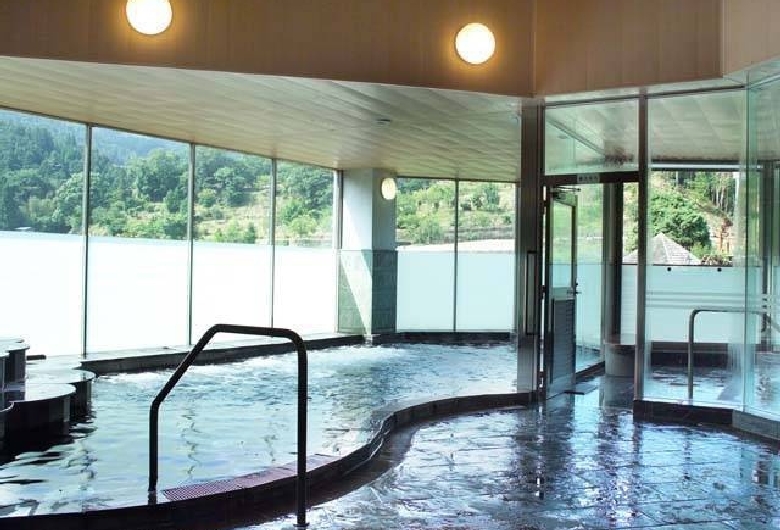 神山温泉　ホテル四季の里＆いやしの湯（日帰り入浴）